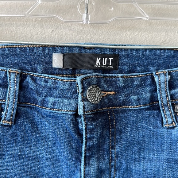 Kut From The Kloth Catherine High Rise Boyfriend Dark Wash Size 8 Distressed - Picture 6 of 12